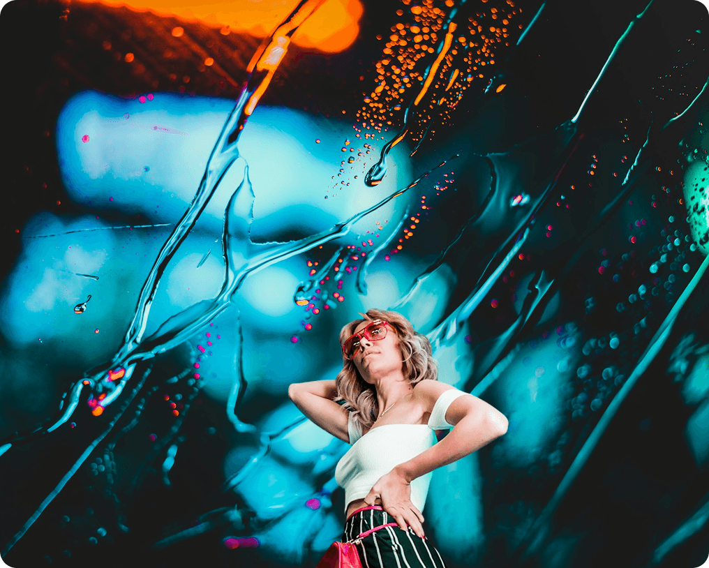 Fashion model with shopping bags